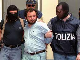 Il boss mafioso e fedelissimo di totò riina ha lasciato il carcere dopo aver scontato la pena di 25 anni con 45 giorni di anticipo i magistrati non gli credettero mai fino in fondo e la sua collaborazione fu costellata di punti oscuri: Glpcdmh3iskegm