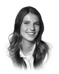 Les Jeunes Amies senior members introduced at tea