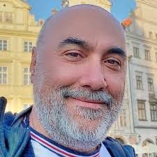 Ali Kasfy's Instagram, Twitter & Facebook