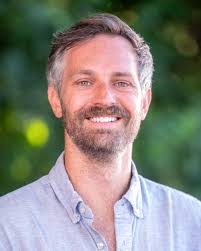 Eric Imhof's Instagram, Twitter & Facebook