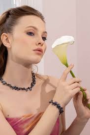 Helena Black Pearl Necklace