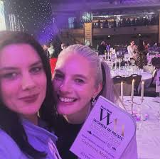 Catherine Marks (@cjmarks) • Instagram photos and videos