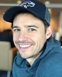 Joshua Snyder family in detail: wife, kids, parents and siblings