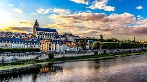 Though of ancient origin, blois is first distinctly mentioned by gregory of tours in the 6th century. A Walk Around The Beautiful Town Of Blois Loire Valley France Youtube