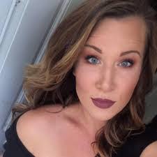 Amanda Balog's Instagram, Twitter & Facebook