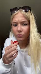 Anna Cutts's Instagram, Twitter & Facebook