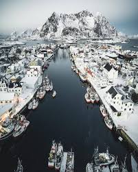 Are you looking for suitable residences in henningsvær? Henningsvaer Norway By Jannilaakso Via Citybestviews Lofoten Vakre Steder Natur
