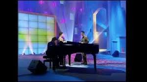 Je t'aime, je t'aime comme un fou comme un soldat comme une star de cinema je t'aime, je t'aime comme un loup comme un roi comme un homme que je ne suis pas tu vois, je t'aime comme ;a. Dis Lui Toi Que Je T Aime Von Vanessa Paradis Laut De Song