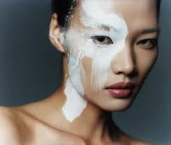 Julia Vickers, Model