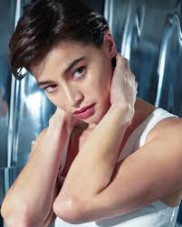 Filipino-Australian Actor Anne Curtis Covers Vogue Philippines — Anne of  Carversville