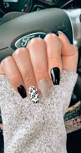 Las decoraciones de uñas están muy de. 530 Ideas De Disenos De Unas Negras En 2021 Manicura De Unas Unas De Gel Bonitas Manicura Para Unas Cortas