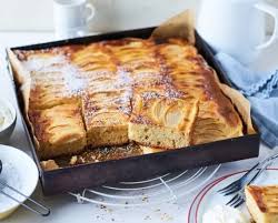 Schnell Einfach Klassischer Apfelkuchen Lidl Kochen Rezept In 2020 Lebensmittel Essen Kuchen Apfelkuchen