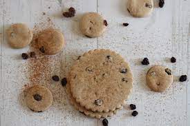 In a large bowl, whisk flour, baking powder, sugar, salt and cream of tartar. Gluten Free Easter Biscuits Vegan Refined Sugar Free The Free From Fairy
