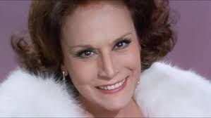 Por la Calle de Alcalá (Los Nardos) "Las Leandras"