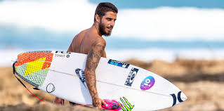 Josefa medeiros duarte pinto, uma jornalista no período da ditadura militar, e sua filha, guilhermina de medeiros duarte pinto lefevre. Who Are The 10 Highest Paid Surfers On The Planet Today