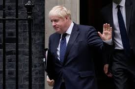 Zwischendurch verlor er auf der … Johnson Mit Haarschnitt Fur Die Queen Zum Friseur Gegangen