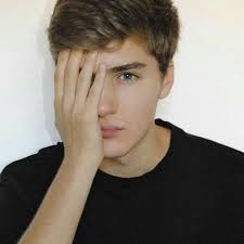 Elsa fernandez (@Elsa_intena1)