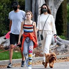 Alessandra corine ambrósio (brazilian portuguese: Bandolier Emma Embossed Leather Crossbody Worn By Alessandra Ambrosio Los Angeles May 10 2020 Spotern