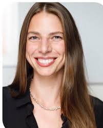 Elizabeth Stadler's Instagram, Twitter & Facebook