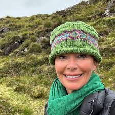 Karen Lindenmeyer's Instagram, Twitter & Facebook