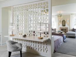 Saat ini ada beberapa model partisi ruangan yang bisa di custom sesuai dengan keinginan ataupun kebutuhan. Batasi Ruangan Tanpa Ribet Dengan 10 Desain Pembatas Ruangan Ini