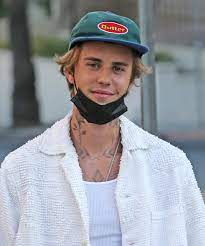 Pop superstar justin bieber just released his latest album, justice, and he's celebrating its release by heading out on tour in spring 2022! Justin Bieber Just Shaved His Hair With Summer Buzz Cut