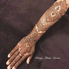 Pin By Ayeshanakhwa On Beautiful Henna Mehndi Designs Mehndi Design Pictures Hand Henna