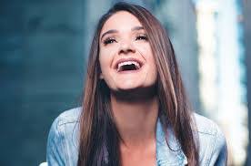 Sam Derosa's Instagram, Twitter & Facebook