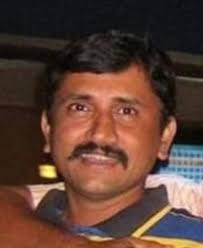 Medium fast bowler and batsman seeking cricket opportunities