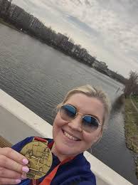 Jacqui Mahon experienced new conquests in her running career completing her  first race abroad in the Prague half marathon. Jacqui mastered the stunning  route while embracing the vibrant atmosphere in coexistence with