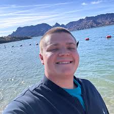 Is the auto detailer still in town?