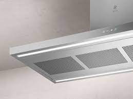 In these places it is important to pause, to feel the wind upon your cheeks, to drink in the landscape and the energy that exudes from the very earth and rocks. Dunstabzugshauben Insel Thin Island Elica