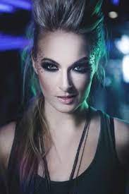 Female Dj Krystal Roxx Rocks A Smokey Eye And Accent Crystals Rocker Makeup Rock Hairstyles Rocker Hair