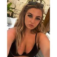 Shauna Wilson (@_shaunaw)