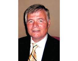 Walter Lohr's Instagram, Twitter & Facebook