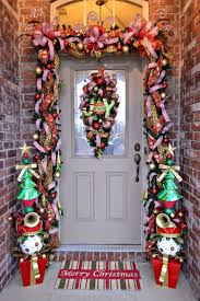 Diy Decor Front Door Design 051 Christmas Door Decorations Front Door Christmas Decorations Hanging Christmas Lights