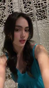 Angela Alarcon's Instagram, Twitter & Facebook