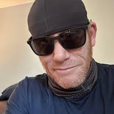 I love providing my services to our dedicated public servants! The edge I  put