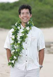 It is our pleasure to introduce leis of hawaii, a specialized airport lei greeting service in business since 1984. Groom S Tuberose And Maile Lei Silk