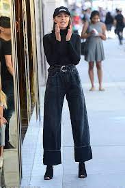 Black Mom Jeans Outfit Winter Black Denim Outfit Jeans Outfit Fall Mom Jeans Outfit Winter