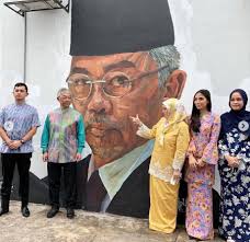Tengku abdullah is a younger brother of the sultan of pahang. Happy Birthday Ketahui 4 Perkara Mengenai Tengku Arif Bendahara Kacak Ini Remaja