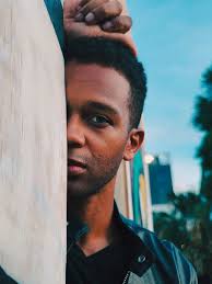 Hey guys! Looking for photographers who want to do some shoots together to  mutually benefit our growing catalogs! I just recently cut my hair all off  so I'm starting from a fresh