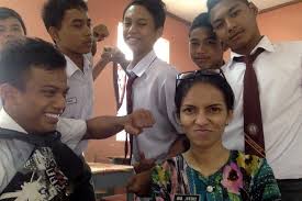Transforming schools, one principal at a time! How A Sekolah Kampung Beat 20 Elite Schools In An English Competition