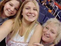 Where are some great places to volunteer in the valley?