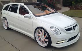 Find the most common issues based on car owner complaints. 2006 Mercedes Benz R500 Creamy Mercedes Benz R350 Mercedes Benz Mercedes Benz R Class