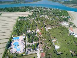 Piazzole il campeggio a caorle pra' delle torri è un ampio polmone verde sul mare dotato di oltre 1.ooo piazzole a fondo erboso di diverse dimensioni. Camping Laguna Village Caorle Prezzi Aggiornati Per Il 2021