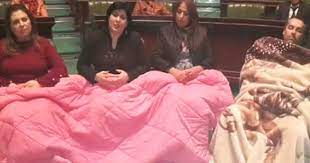 Jul 26, 2021 · بعد شهور من انتقادات زعيم حركة النهضة راشد الغنوشي لاعتصام القيادية التونسية عبير موسى أمام مقر البرلمان لم يجد الغنوشي حرجا في أن يحل محلها ويعتصم هو الآخر أمام البرلمان بعد قرارات الرئيس. Ù…Ù‡Ø¯Ø¯Ø© Ø¨ØªØ¹Ø·ÙŠÙ„ Ø£Ø´ØºØ§Ù„Ù‡ Ù†Ø§Ø¦Ø¨Ø© ØªÙˆÙ†Ø³ÙŠØ© Ù…Ø¤ÙŠØ¯Ø© Ù„Ø¨Ù† Ø¹Ù„ÙŠ ØªØ¹ØªØµÙ… Ø¨Ø§Ù„Ø¨Ø·Ø§Ø·ÙŠÙ† ØªØ­Øª Ù‚Ø¨Ø© Ø§Ù„Ø¨Ø±Ù„Ù…Ø§Ù† Ø§Ù„Ø¹Ø§Ù„Ù… Ø§Ù„Ø¹Ø±Ø¨ÙŠ Ø£Ø®Ø¨Ø§Ø± Ø§Ù„Ø¬Ø²ÙŠØ±Ø© Ù†Øª