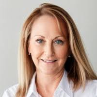 Jennifer Lynam's Instagram, Twitter & Facebook