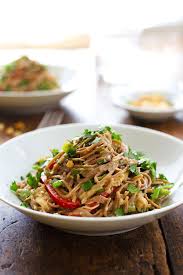 Spicy Peanut Chicken Soba Noodle Salad Pinch Of Yum Recipe Soba Noodles Salad Soba Noodles Recipes