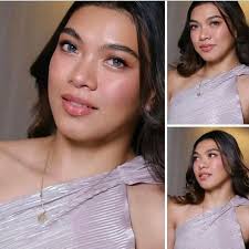 Alyssa Valdez is a Filipino volleyball player who has made a significant  impact in the sport! Here are some of her notable achievements: